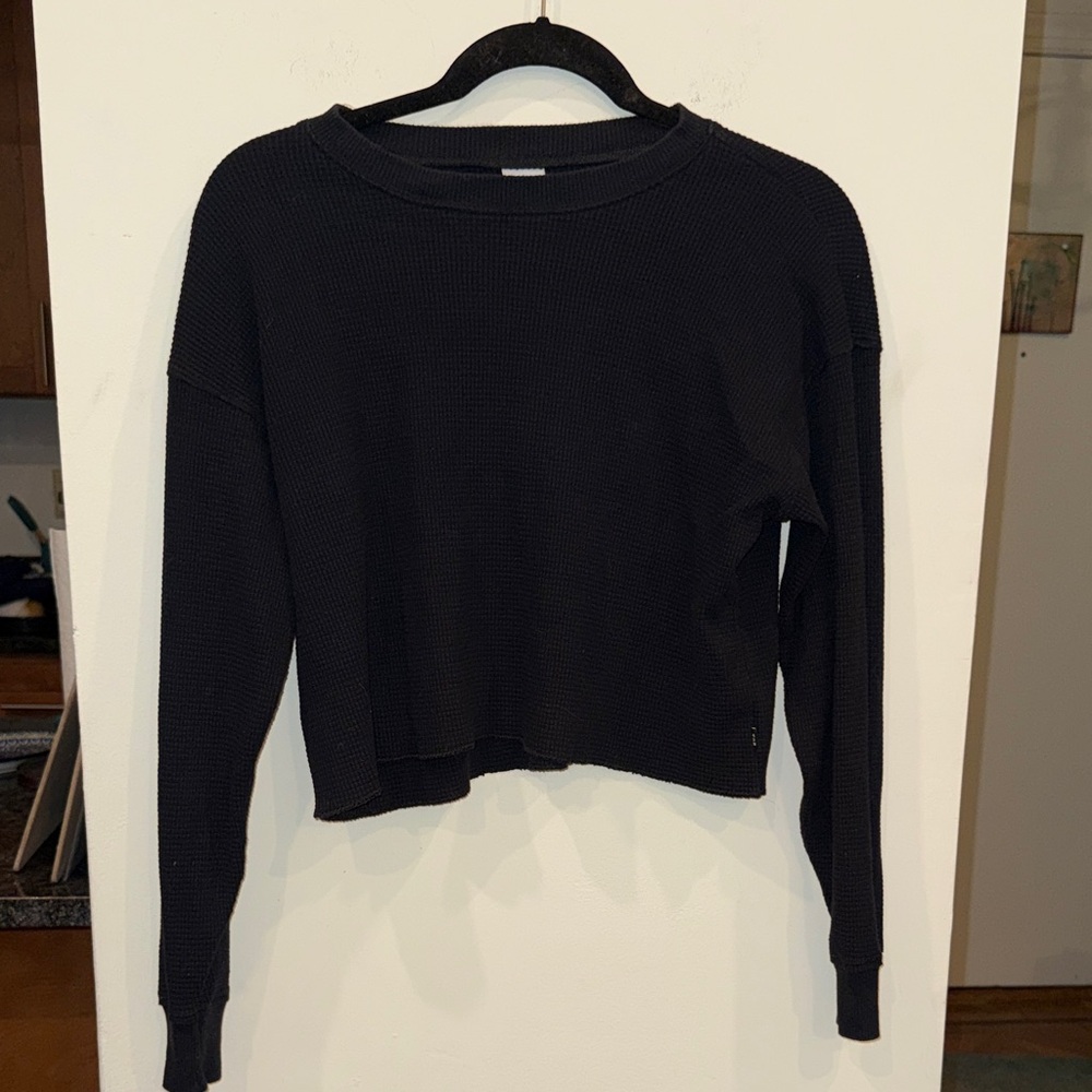 Aritzia TNA thermal Waffle knit cropped Black Long Sleeve Women' crewneck Top XS